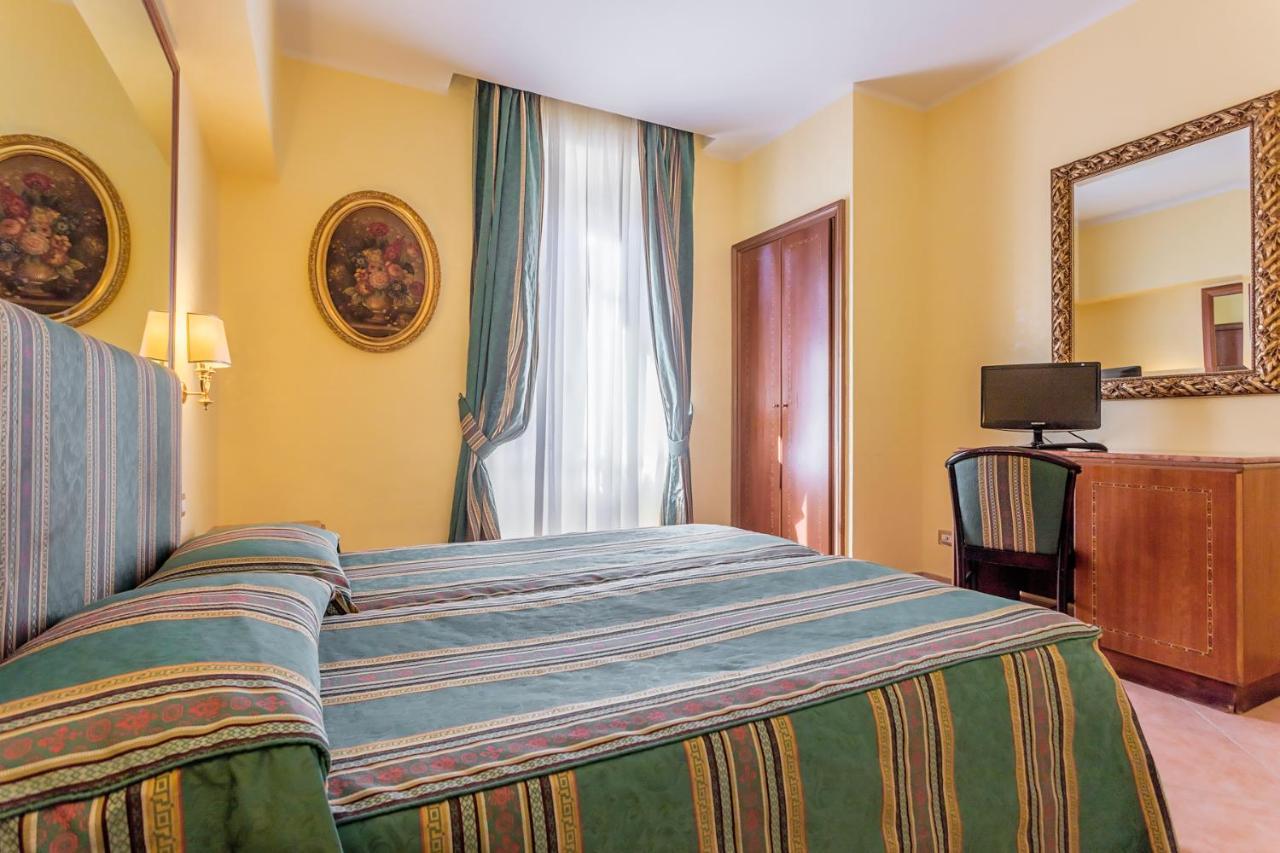 raeli hotel noto rome (central)